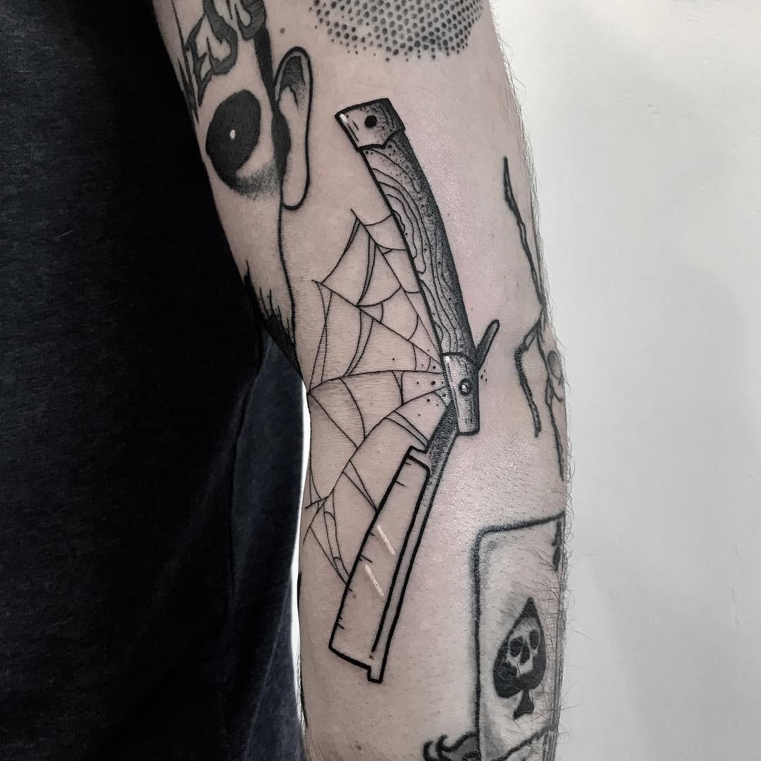 Inksearch tattoo Filosh Pink