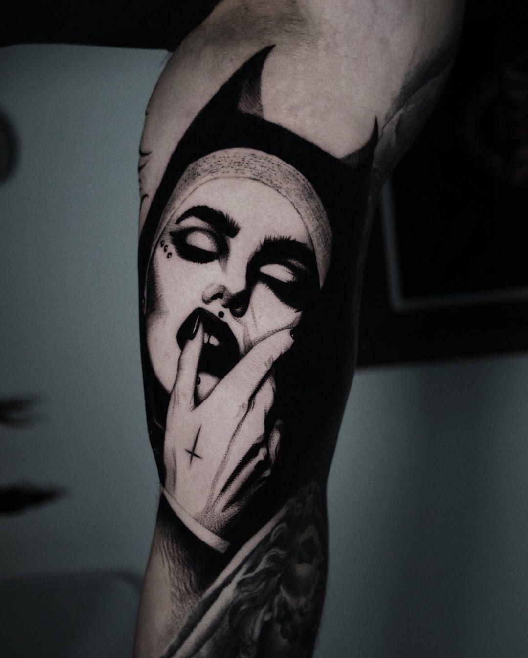 Inksearch tattoo Patryk Chybowski (Boski Tattoo)