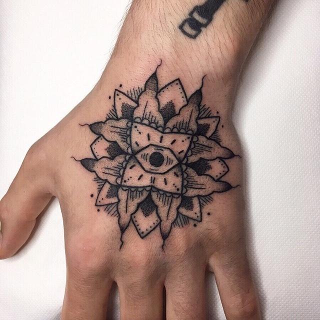 Inksearch tattoo Daria Zoe Dąbrowska