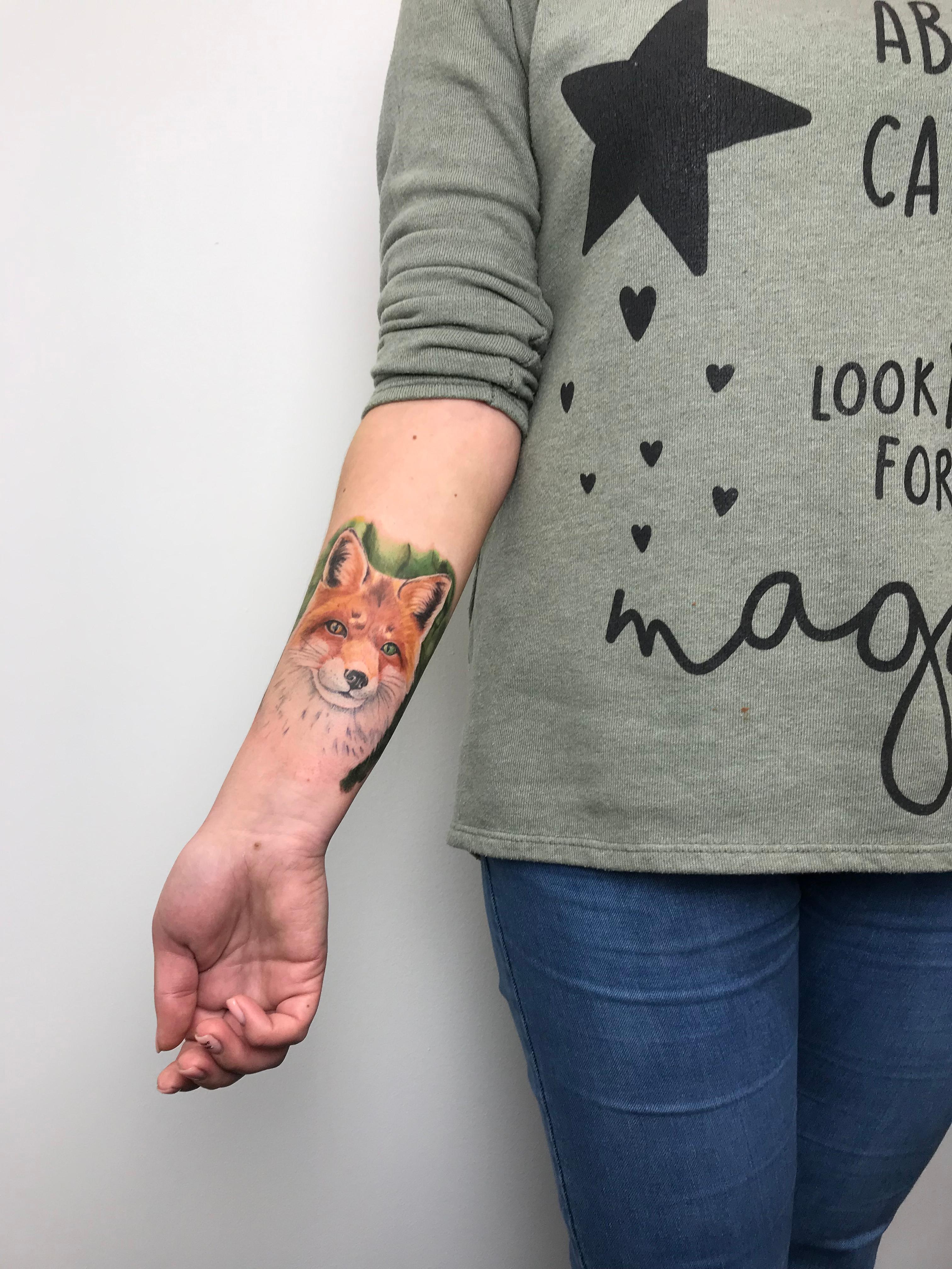 Inksearch tattoo Helena