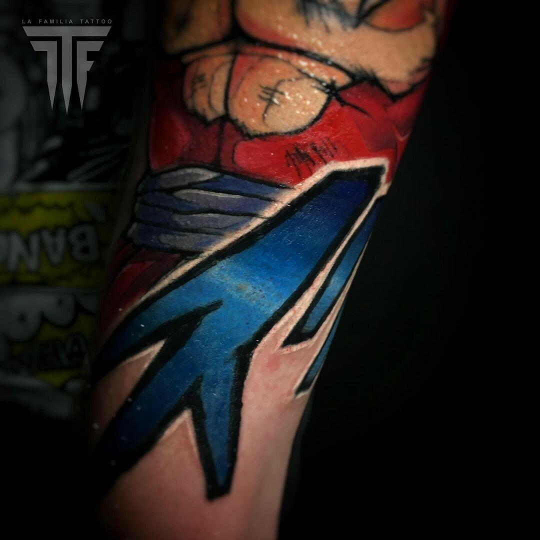 Inksearch tattoo La Familia Tattoo Shop
