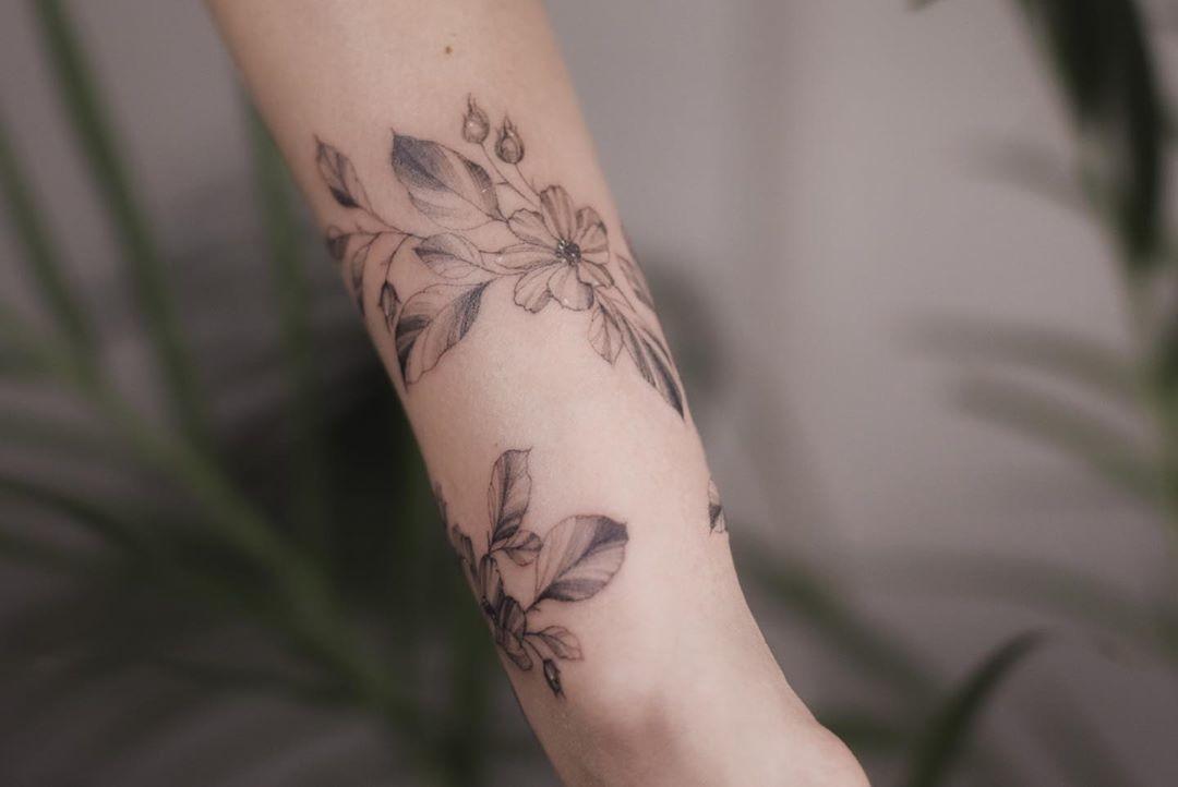 Inksearch tattoo Joasia Luna