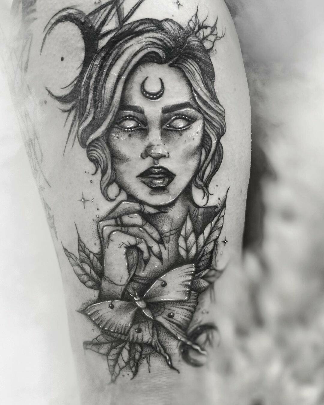 Inksearch tattoo Emanuela Latoszek 🌙 The Sacred Touch ⚜️
