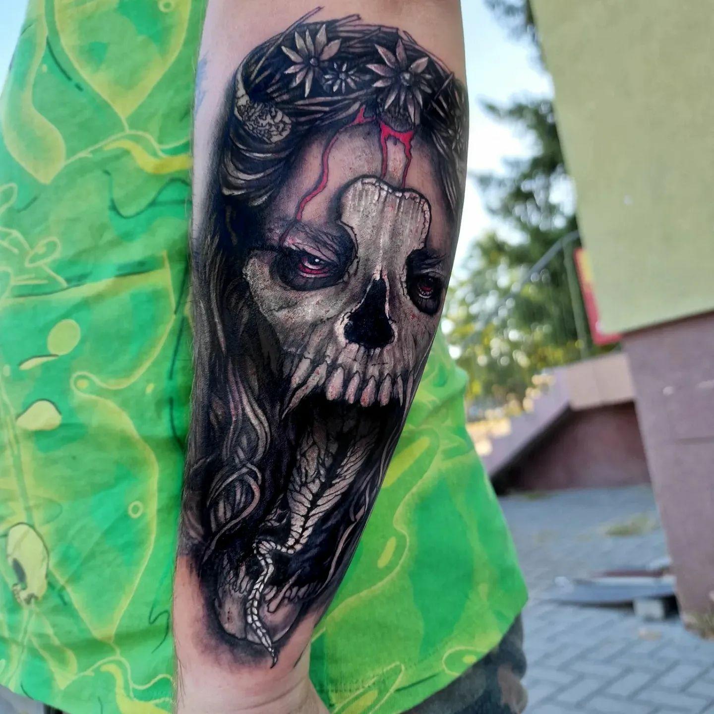 Inksearch tattoo Marzena Yomery Helicki