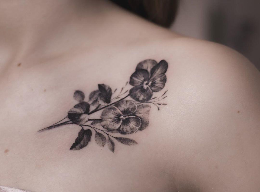 Inksearch tattoo Joasia Luna