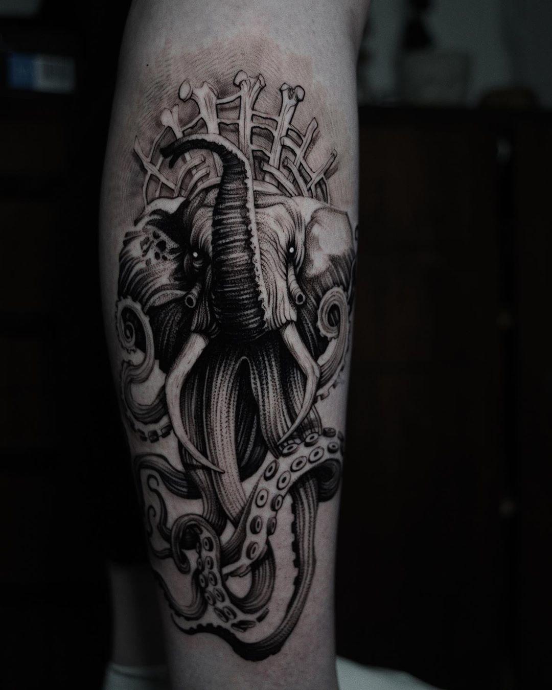 Inksearch tattoo Patryk Chybowski (Boski Tattoo)
