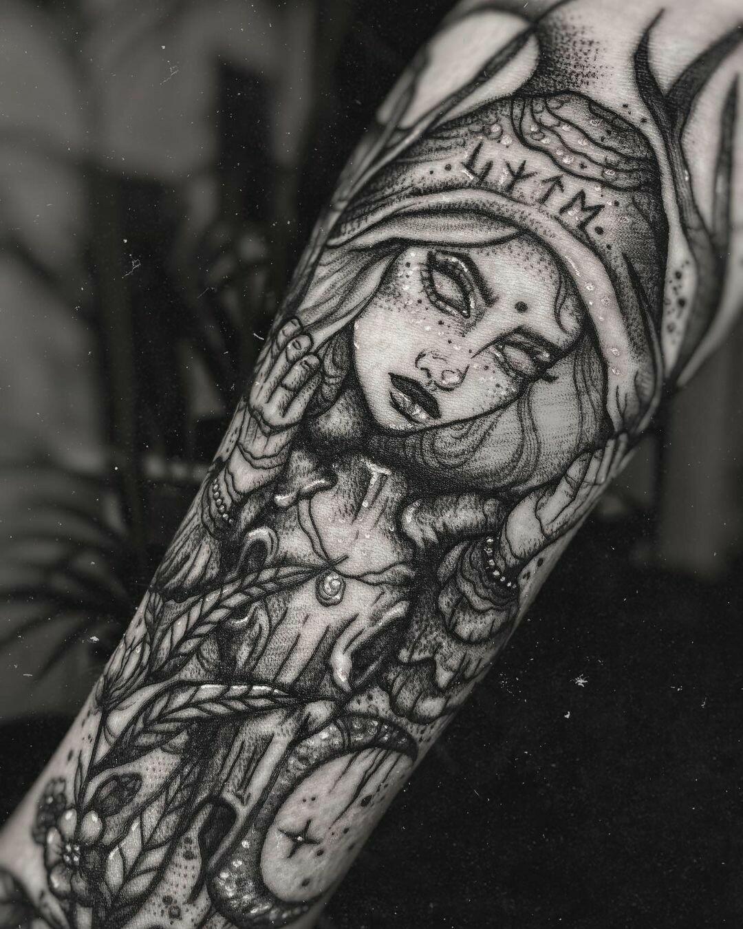 Inksearch tattoo Emanuela Latoszek 🌙 The Sacred Touch ⚜️