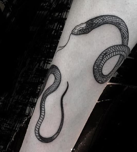 Inksearch tattoo Jessica Lia Serpienta