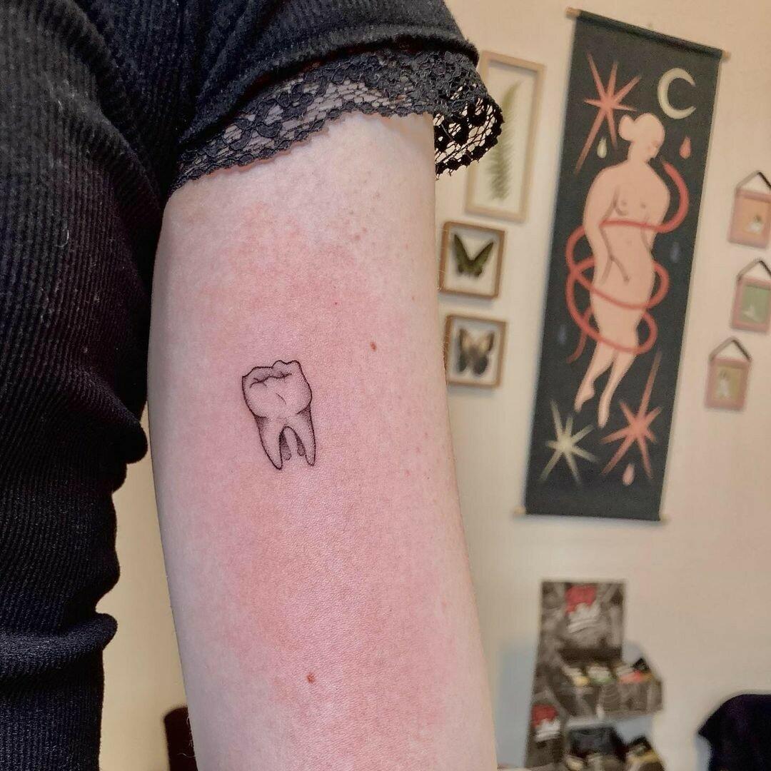 Inksearch tattoo Szara Wara