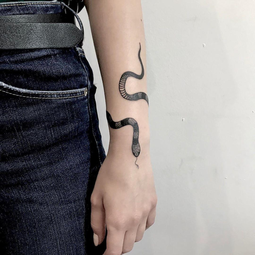 Inksearch tattoo Filosh Pink