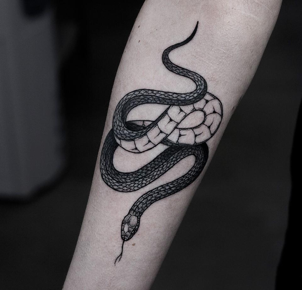 Inksearch tattoo Pavlo Balytskyi - Heyro Tattoo