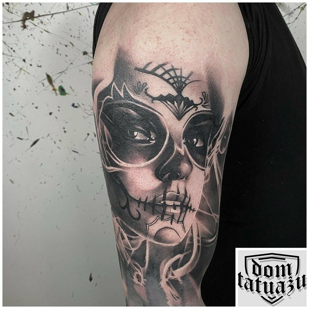 Inksearch tattoo Dom tatuażu