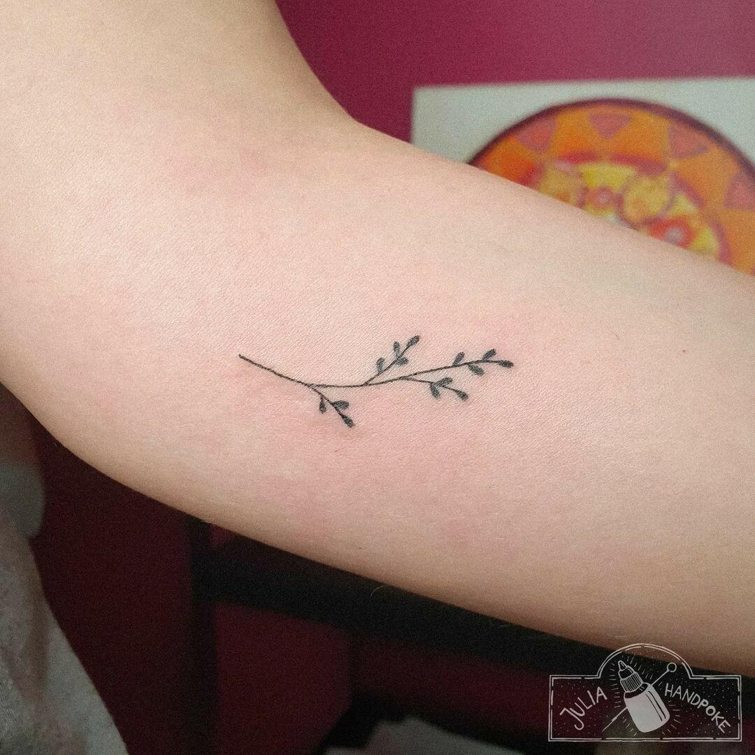 Inksearch tattoo julia.handpoke