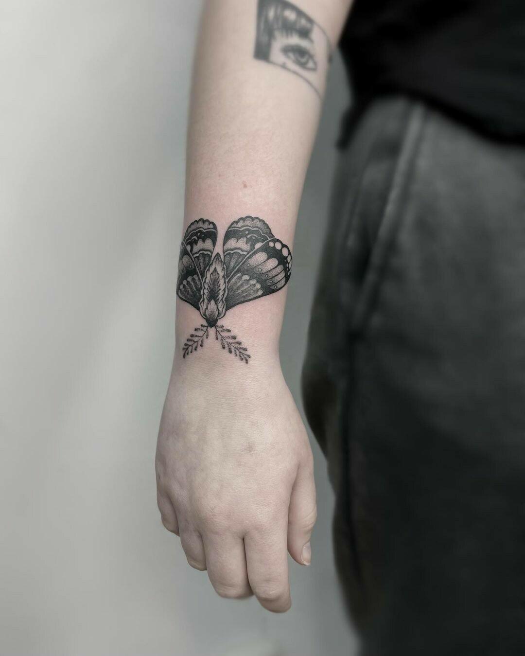 Inksearch tattoo Eterneco INK - Eliza Wiktorowicz