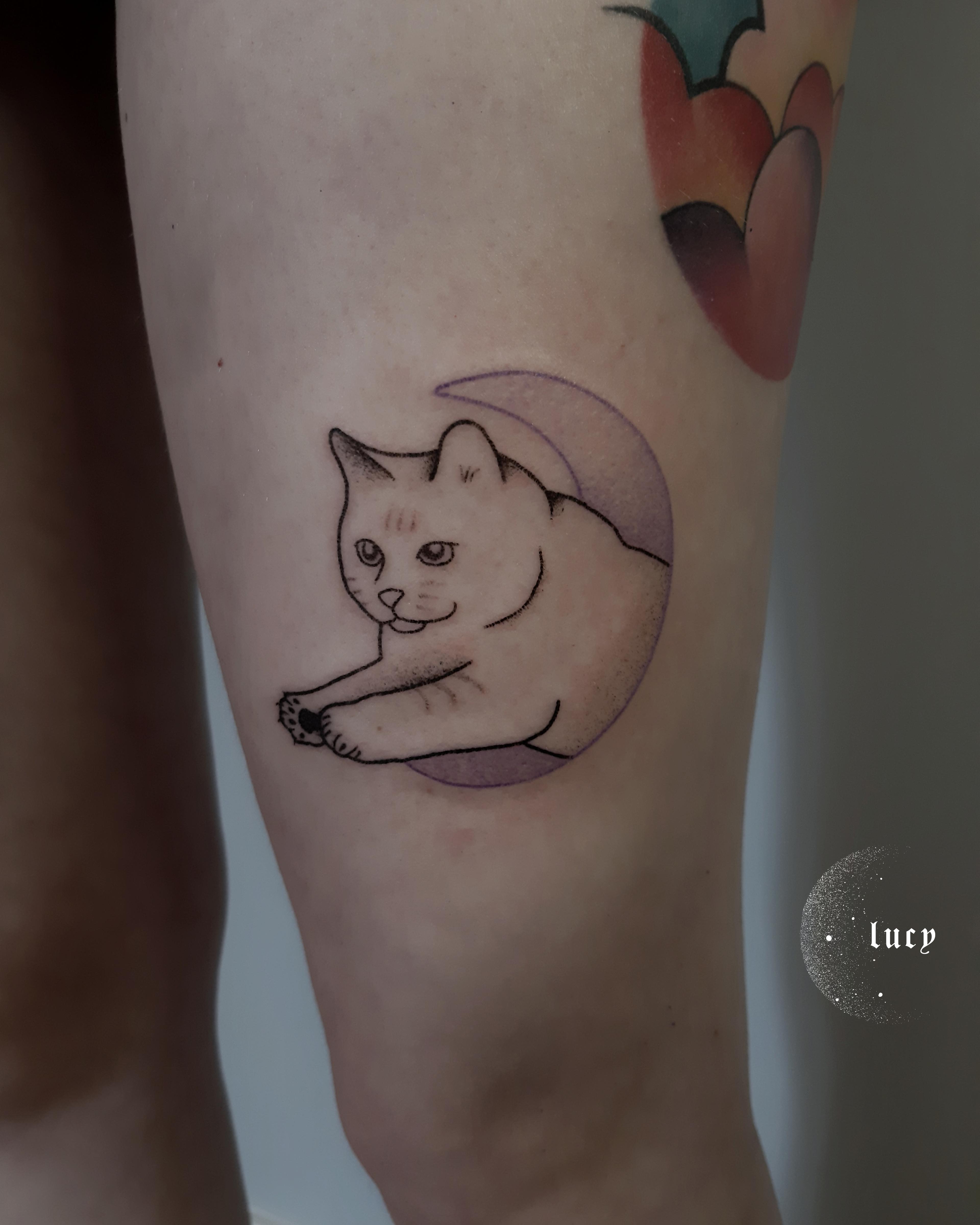 Inksearch tattoo Lucy_handpoke