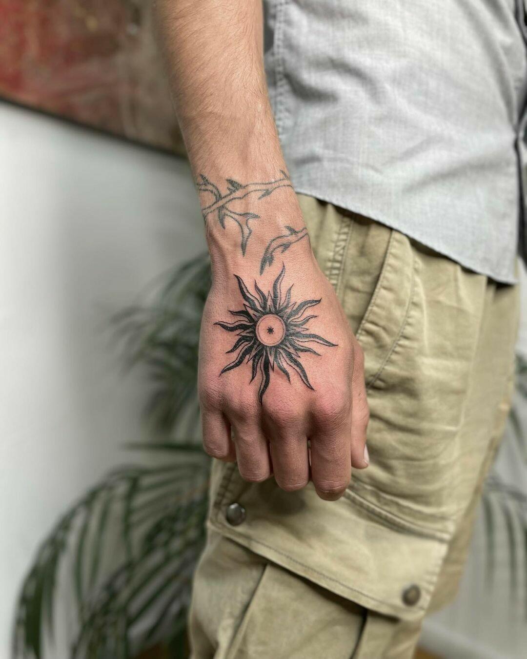 Inksearch tattoo Eterneco INK - Eliza Wiktorowicz
