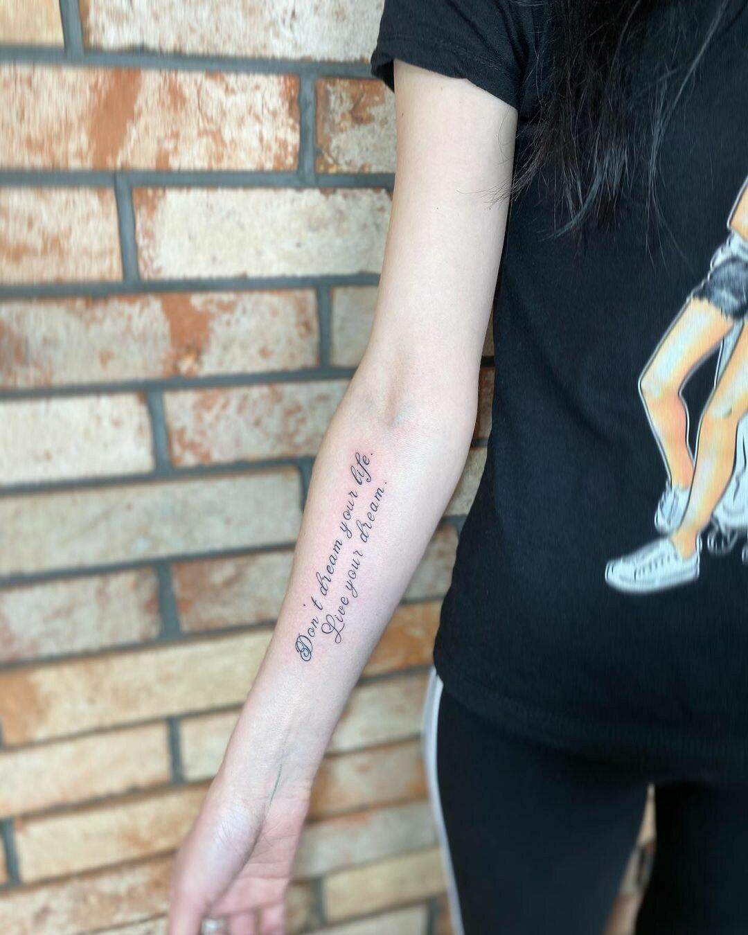 Inksearch tattoo Gloson