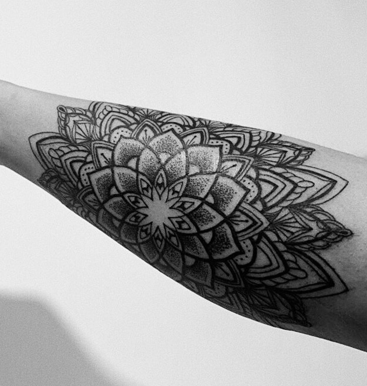 Inksearch tattoo Dark Flow