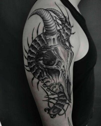 Szron Poznań inksearch tattoo