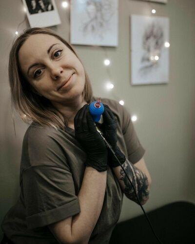 Baba na Rowerze Tattoo inksearch tattoo