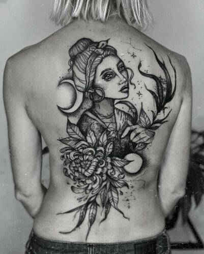 Emanuela Latoszek 🌙 The Sacred Touch ⚜️ inksearch tattoo