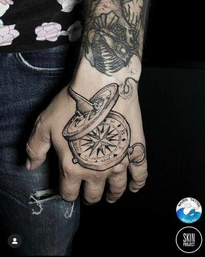 Chamski kontur inksearch tattoo