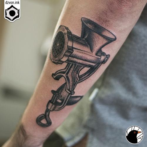 Dzvon inksearch tattoo