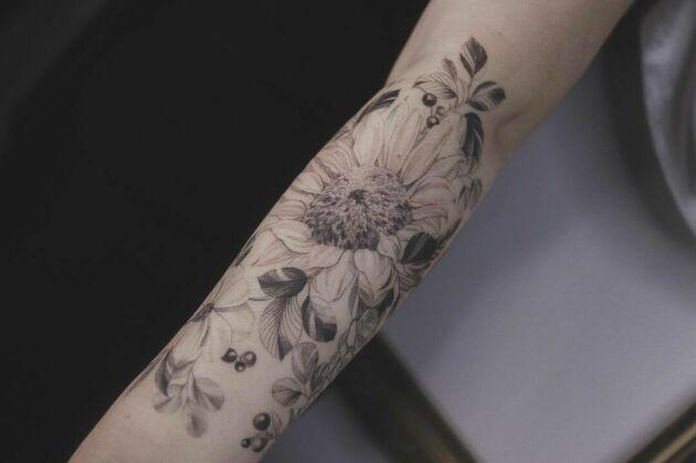 Joasia Luna inksearch tattoo