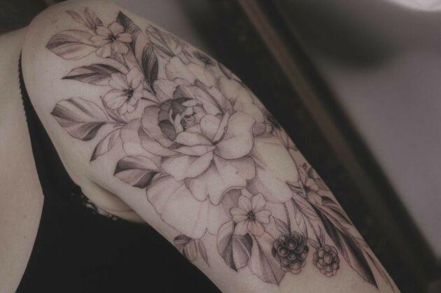 Joasia Luna inksearch tattoo