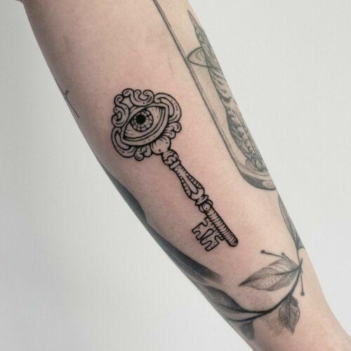 Ola Krupnik inksearch tattoo
