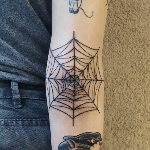 Michał Kula - Kula Tattoo inksearch tattoo