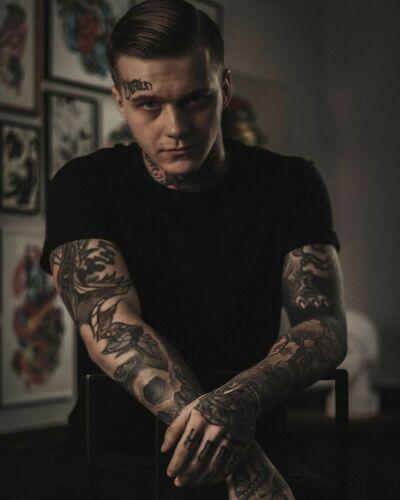Miosumi Tattoo Studio inksearch tattoo