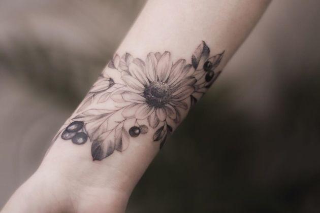 Joasia Luna inksearch tattoo