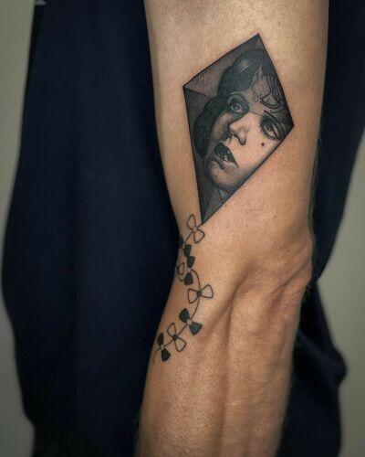 Joanna Strojny inksearch tattoo