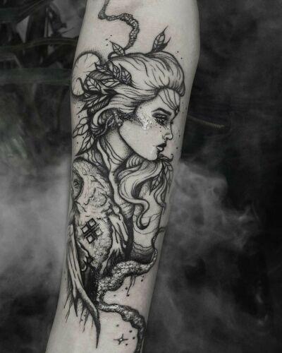 Emanuela Latoszek 🌙 The Sacred Touch ⚜️ inksearch tattoo