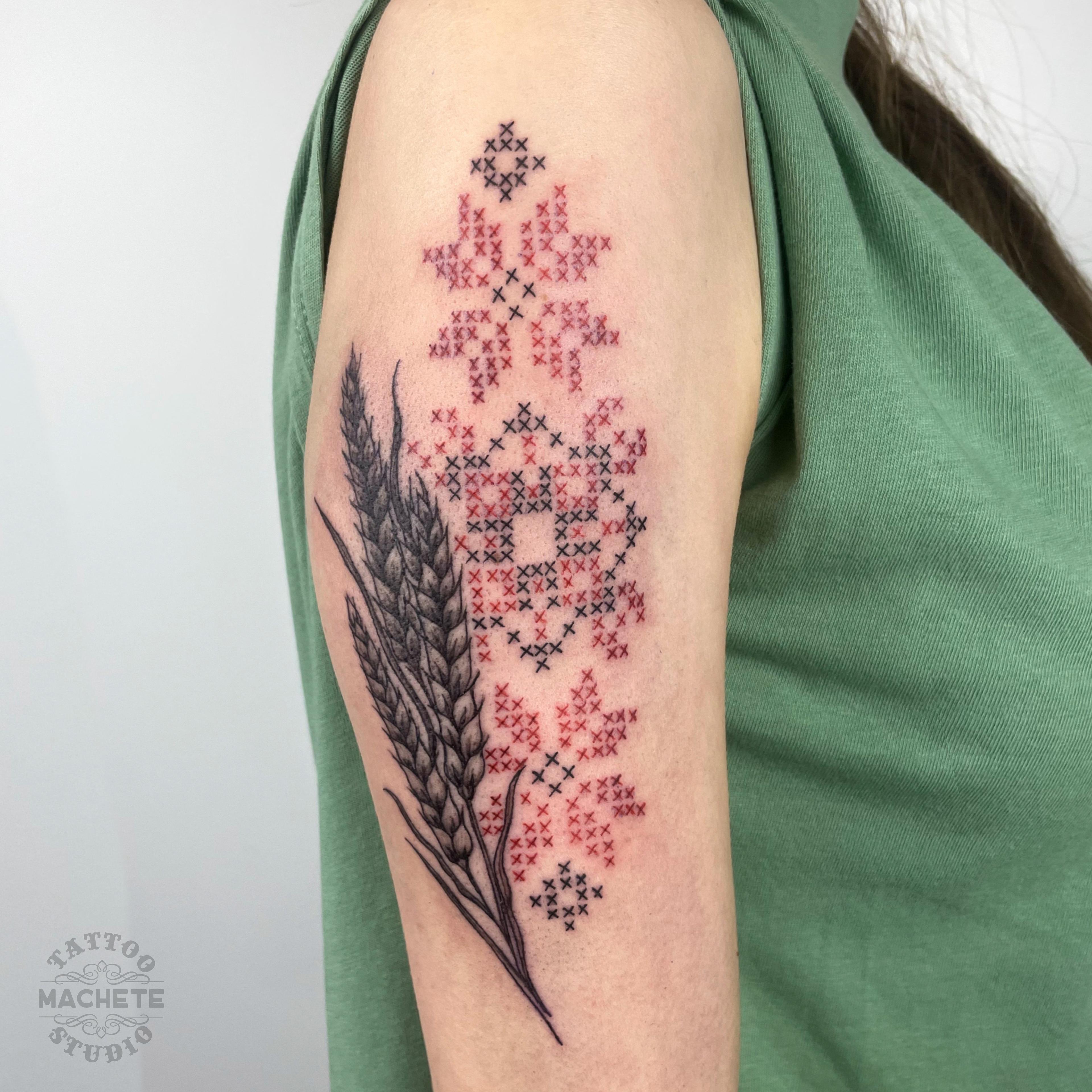 Inksearch tattoo Machete Tattoo Gdynia