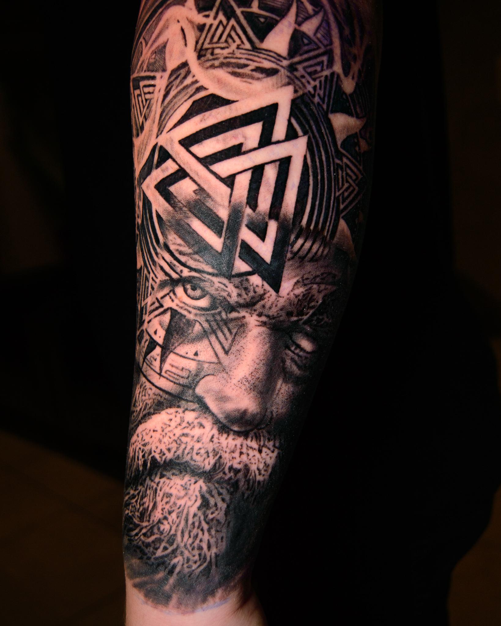 Inksearch tattoo Kamil Zieliński - Thanks.Leo