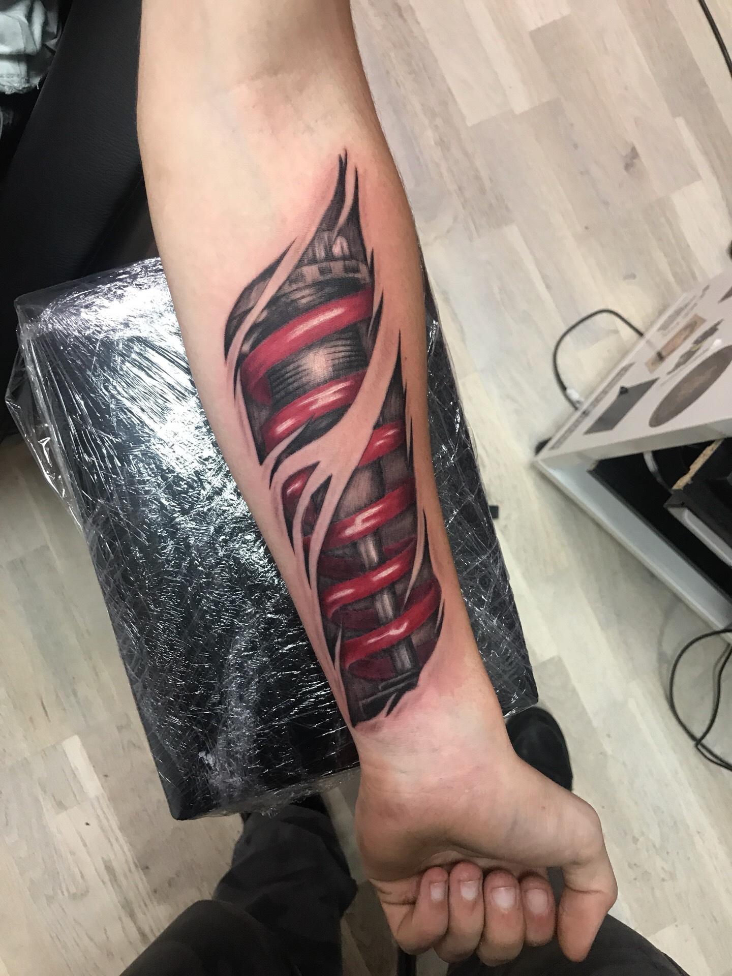 Inksearch tattoo Mariusz - Komodo Tattoo