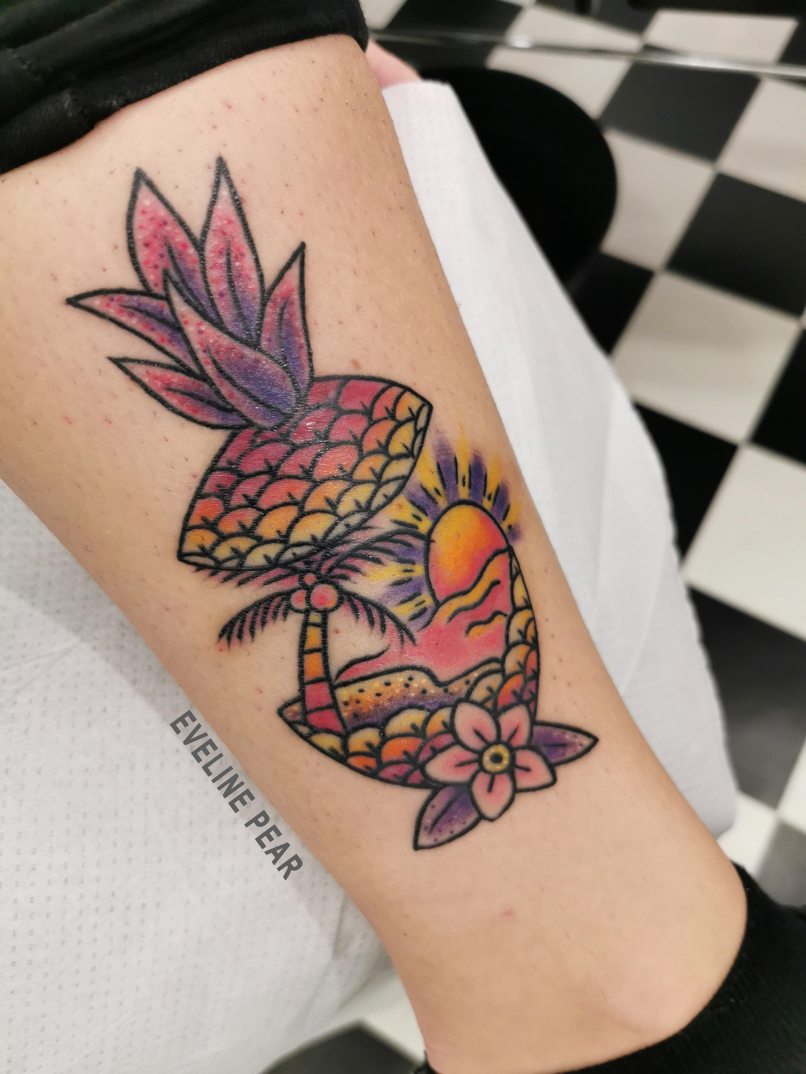 Inksearch tattoo Eveline Pear Ink