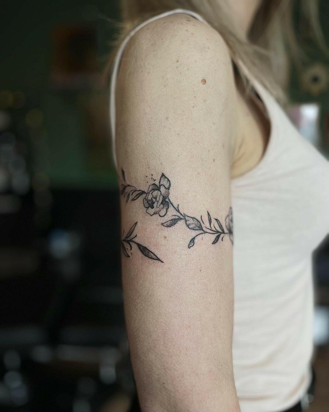 Inksearch tattoo Kuharska